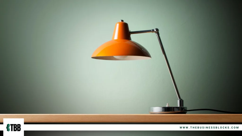 Mentor Gifts to Show Appreciation - Desk lamp