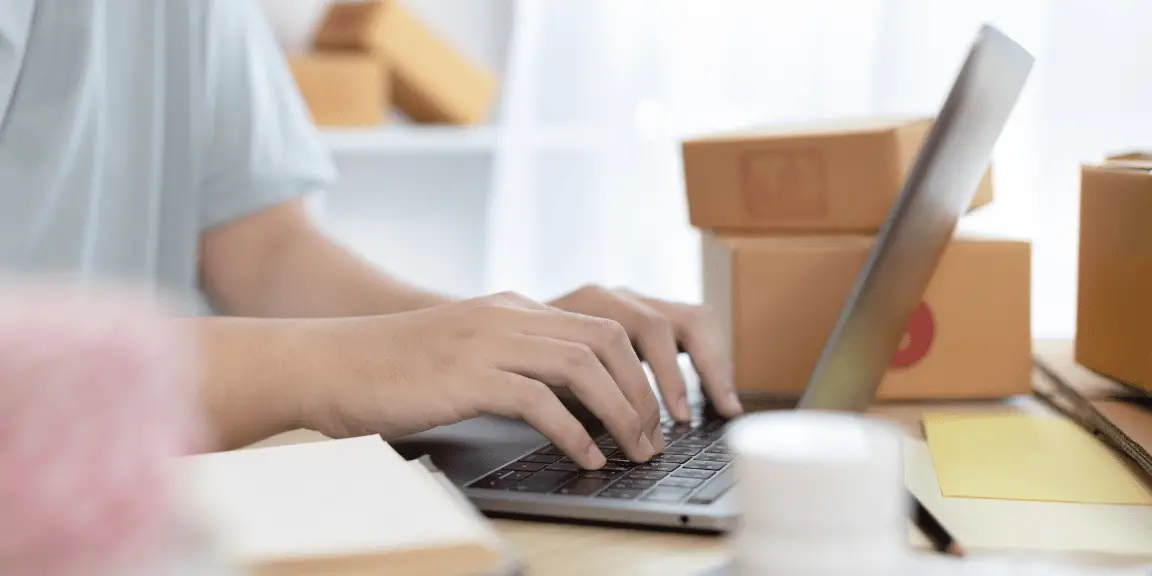 Exploring the World of Dropshipping: Tips for an E-Commerce Venture